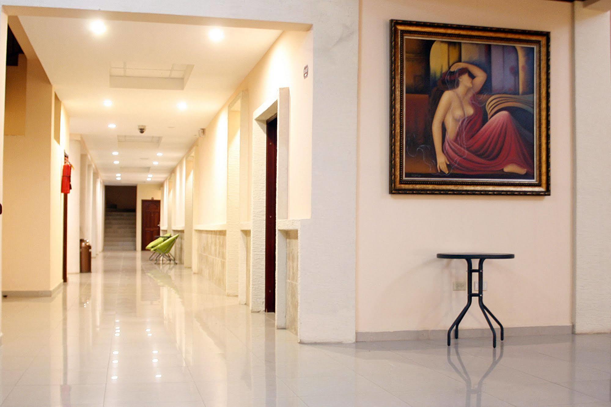 Hotel Plaza Maria Catacamas Buitenkant foto